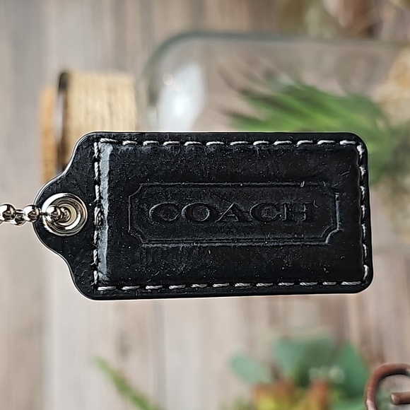 Coach Accessories - NEW COACH BLACK LEATHER HANG-TAG
